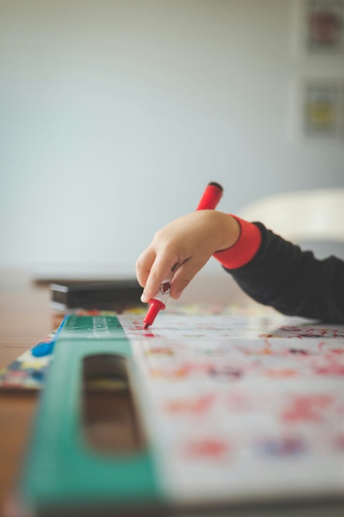 Vuelta al cole con neurodivergencia: cómo preparar a tu hijo (semanas antes y el primer día)