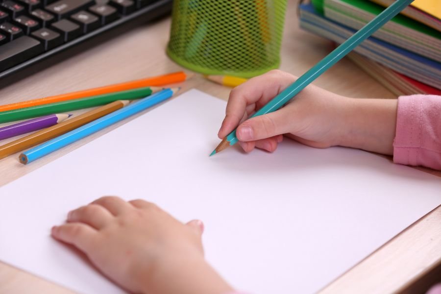 Diagnóstico tardío en niñas con autismo: por qué se detecta tan tarde y qué señales observar Diagnóstico tardío en niñas con autismo: por qué se detecta tan tarde y qué señales observar